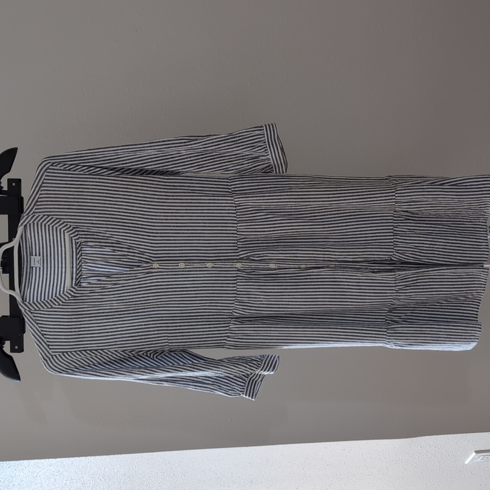 Old navy dress, size M petite